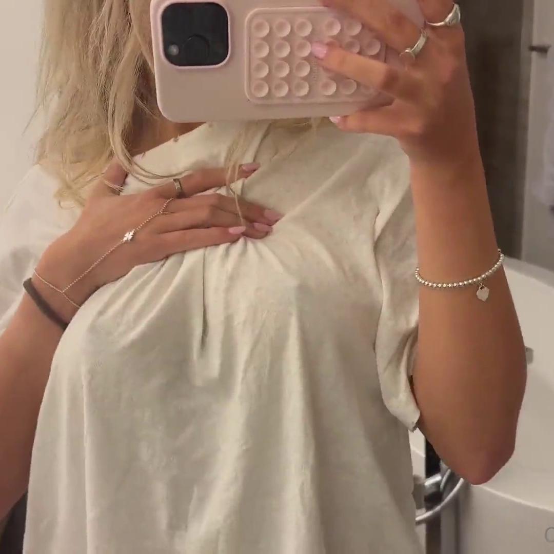 Breckie Hill Nip Slip Video Leaked