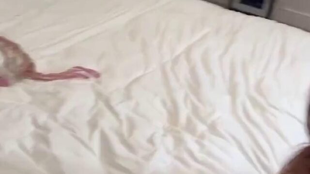 Camilla Araujo and Arikytsya Make Out Onlyfans Video Leaked
